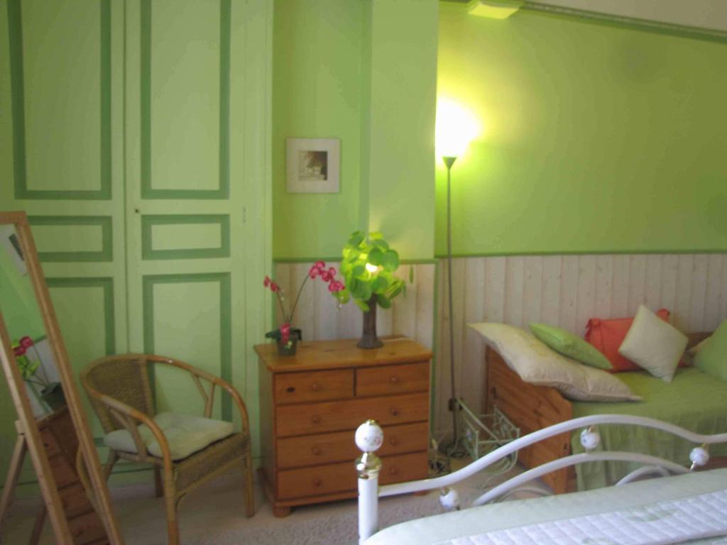 Chambres D'Hotes Les Pensees Douces Оксер Стая снимка