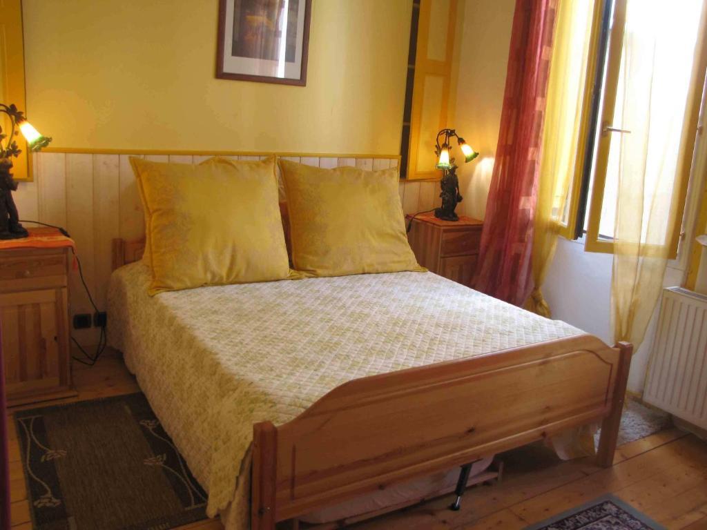 Chambres D'Hotes Les Pensees Douces Оксер Стая снимка